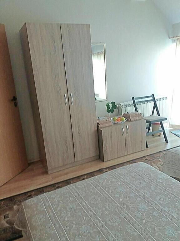 Full Rooms Кюстендил Екстериор снимка